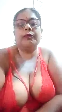 Snapshot of mileesha chatting on February 14, 2025, 6:29 pm mileesha online show from February 14, 2025, 6:29 pm