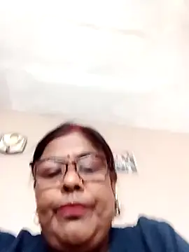 Snapshot of mileesha chatting on February 23, 2025, 8:39 am mileesha online show from February 23, 2025, 8:39 am