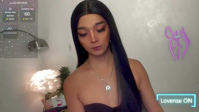 Snapshot of TrinityFucksYou chatting on October 6, 2025, 3:20 pm TrinityFucksYou online show from October 6, 2025, 3:20 pm