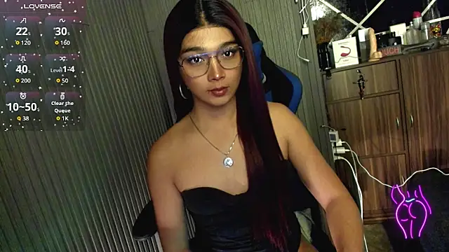 Snapshot of TrinityFucksYou chatting on February 20, 2026, 5:02 pm TrinityFucksYou online show from February 20, 2026, 5:02 pm