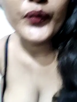 Snapshot of Cute_pinkii chatting on September 8, 2025, 7:57 pm Cute pinkii online show from September 8, 2025, 7:57 pm