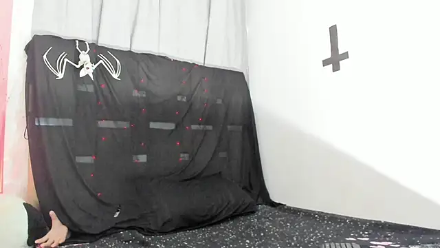 Snapshot of JulianaCarter chatting on October 25, 2025, 6:35 pm JulianaCarter online show from October 25, 2025, 6:35 pm