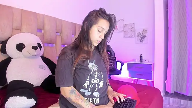 JulianaCarter online show from January 14, 2026, 8:03 pm