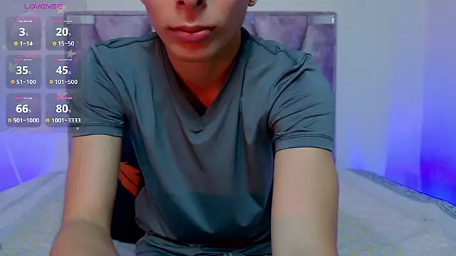 lana and liam  online show from September 14, 2025, 10:36 am