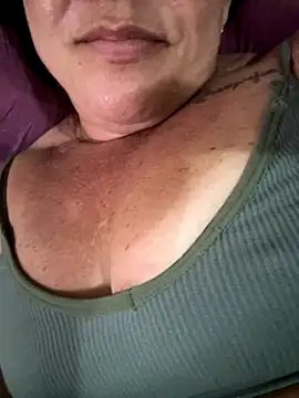 MaluLemos online show from September 28, 2025, 7:52 pm