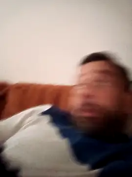 Feistysausage online show from November 5, 2025, 3:01 pm