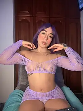 KaditaNavarro online show from November 1, 2025, 5:59 pm