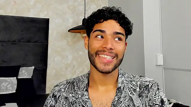 RaphaelDufort online show from October 3, 2025, 11:57 pm