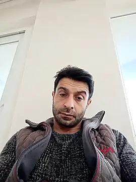 Snapshot of alex10alexx chatting on March 25, 2026, 9:15 am alex10alexx online show from March 25, 2026, 9:15 am