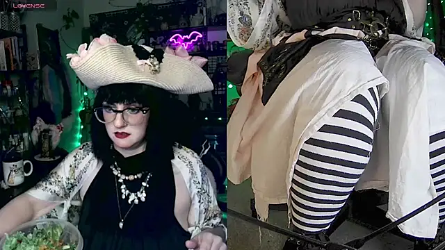 Snapshot of LadyMarzanna chatting on November 1, 2025, 2:02 am LadyMarzanna online show from November 1, 2025, 2:02 am