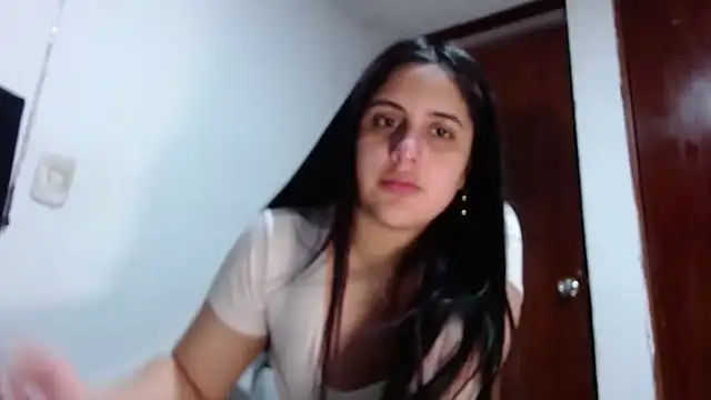 Electraweb 09 online show from October 15, 2025, 6:41 pm