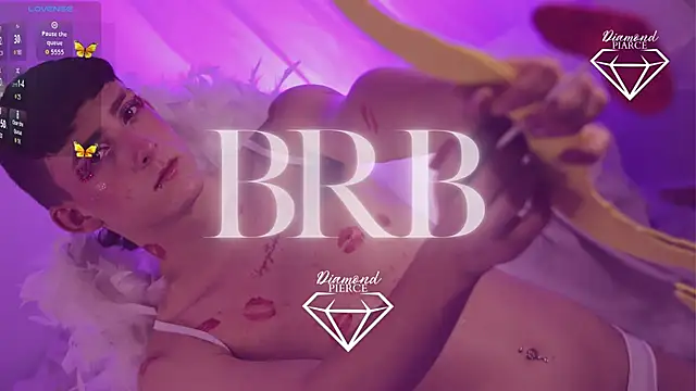 Diamond Piarce online show from October 19, 2025, 3:51 am