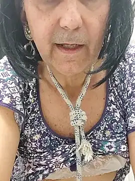 Emily de Carla online show from October 22, 2025, 3:12 pm