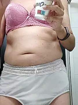 Emily de Carla online show from July 15, 2026, 3:28 pm