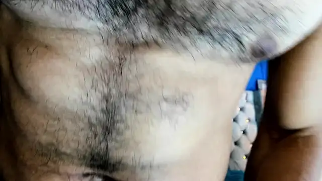 Snapshot of latinhotmuscle chatting on November 11, 2025, 6:24 am latinhotmuscle online show from November 11, 2025, 6:24 am