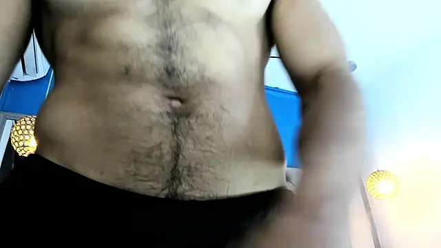 Snapshot of latinhotmuscle chatting on November 15, 2025, 6:55 am latinhotmuscle online show from November 15, 2025, 6:55 am