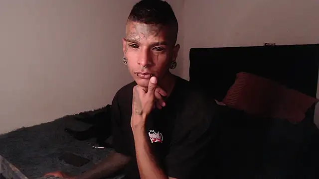 black firex online show from September 28, 2025, 8:03 pm