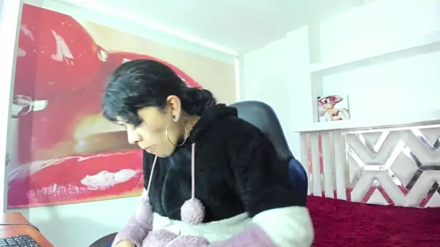 Raven Rouge  online show from October 3, 2025, 10:51 pm