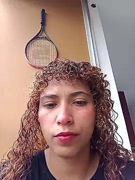 Snapshot of Vikyvoyeur chatting on November 9, 2025, 6:17 pm Vikyvoyeur online show from November 9, 2025, 6:17 pm