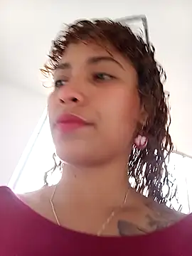 Vikyvoyeur online show from November 30, 2025, 8:02 pm