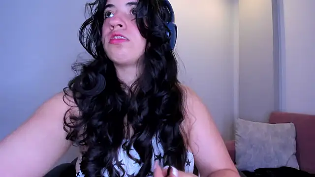 Nicol Chang online show from January 14, 2026, 8:25 pm