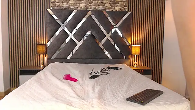 channelhs online show from October 30, 2025, 4:47 am