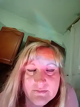 XHelenaX90 online show from November 14, 2025, 9:24 pm