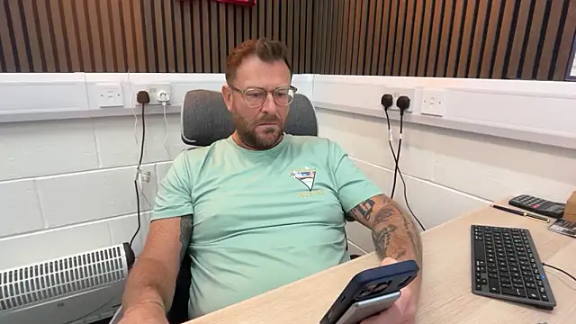 bilf1978 online show from March 20, 2026, 9:14 am