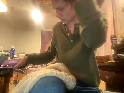 XanderOzzz online show from November 25, 2025, 8:47 am