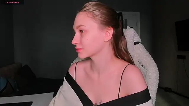 Snapshot of Ammi_bliss chatting on November 14, 2025, 6:12 am Ammi bliss online show from November 14, 2025, 6:12 am