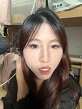 Snapshot of ououlovelove chatting on November 15, 2025, 4:47 pm ououlovelove online show from November 15, 2025, 4:47 pm