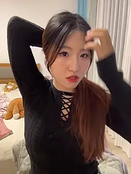 Snapshot of ououlovelove chatting on February 21, 2026, 3:13 pm ououlovelove online show from February 21, 2026, 3:13 pm