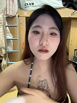 Snapshot of ououlovelove chatting on March 21, 2026, 5:05 pm ououlovelove online show from March 21, 2026, 5:05 pm