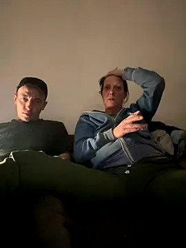 parka999 online show from October 15, 2025, 8:31 pm