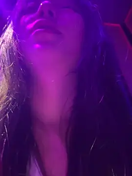 ananmissy online show from November 3, 2025, 5:14 pm