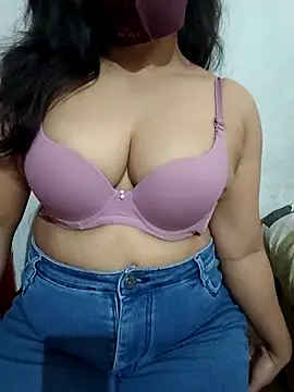 Snapshot of Sakshi4u chatting on February 12, 2026, 5:02 am Sakshi4u online show from February 12, 2026, 5:02 am