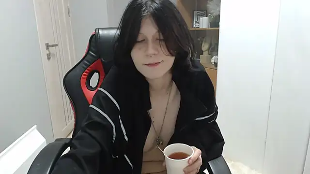 Snapshot of TinaQuiin chatting on September 22, 2025, 8:05 am TinaQuiin online show from September 22, 2025, 8:05 am