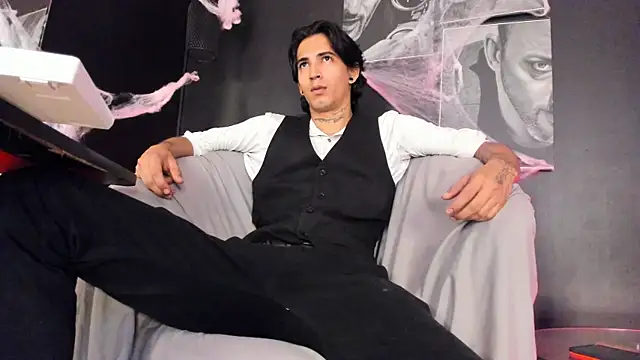 jett savage online show from October 15, 2025, 4:29 pm