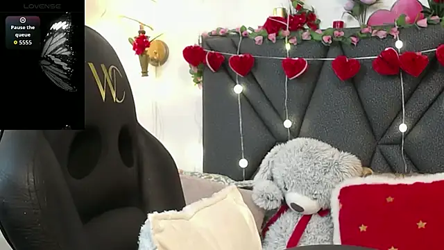 Snapshot of IndraKaur_ chatting on March 20, 2026, 12:10 pm IndraKaur online show from March 20, 2026, 12:10 pm