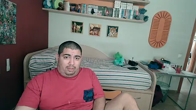 Snapshot of Martigato3 chatting on May 26, 2026, 4:47 pm Martigato3 online show from May 26, 2026, 4:47 pm