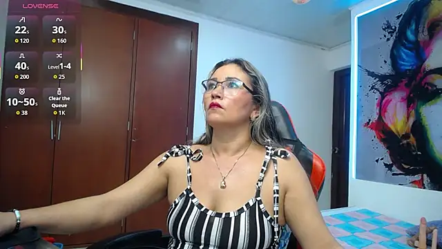 noelia milf19 online show from February 26, 2026, 3:27 am