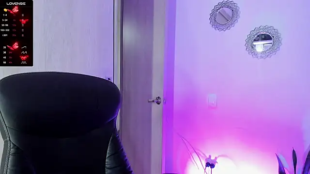 Snapshot of bella_thorne3 chatting on November 19, 2025, 11:05 pm bella thorne3 online show from November 19, 2025, 11:05 pm