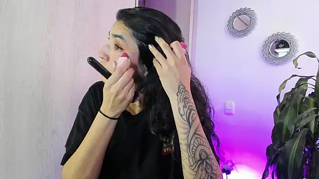 bella thorne3 online show from February 17, 2026, 9:10 pm