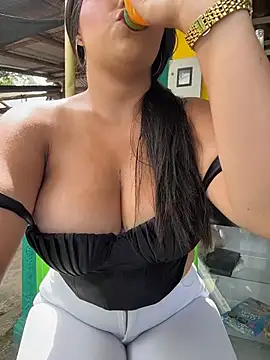 Isaa-Sweet online show from June 25, 2026, 3:16 pm