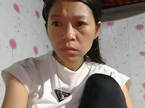 Mina ti online show from October 2, 2025, 7:32 pm