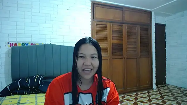 Naia Stant online show from October 23, 2025, 11:57 pm