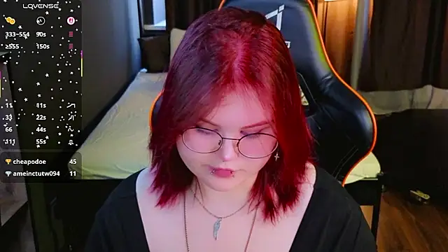 fillisfox  online show from February 7, 2026, 10:30 am