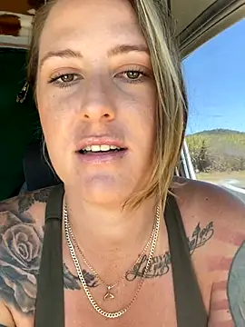 Snapshot of OdetteDelane chatting on October 21, 2025, 2:34 am OdetteDelane online show from October 21, 2025, 2:34 am