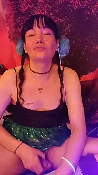 Snapshot of Tselka chatting on October 24, 2025, 7:21 pm Tselka online show from October 24, 2025, 7:21 pm