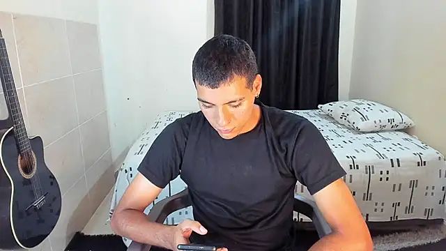 Snapshot of TeamPorn_19 chatting on October 9, 2025, 4:54 am TeamPorn 19 online show from October 9, 2025, 4:54 am